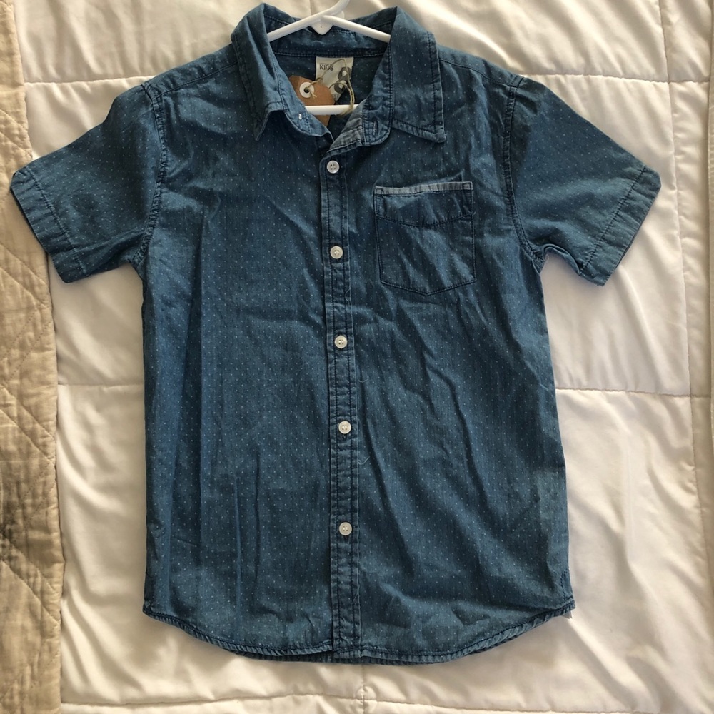 Cotton on button down boys shirt